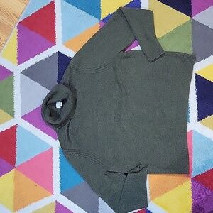 A new day large womens sweater green